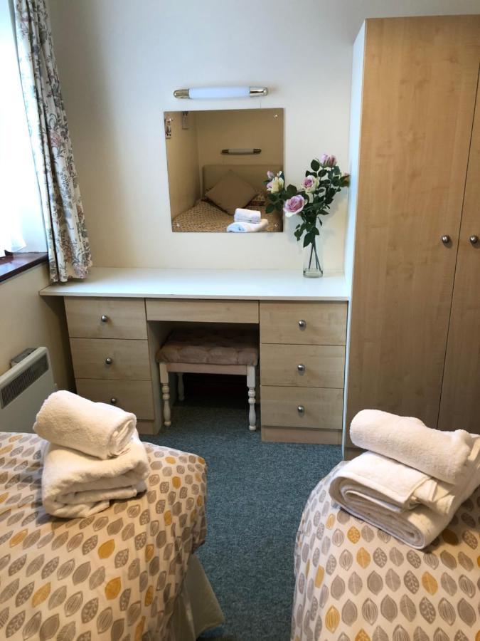 Quayside Close Holiday Apartments Poole Bagian luar foto