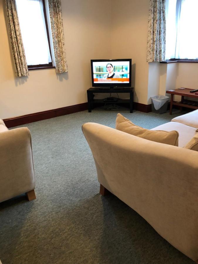 Quayside Close Holiday Apartments Poole Bagian luar foto