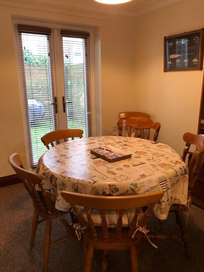 Quayside Close Holiday Apartments Poole Bagian luar foto
