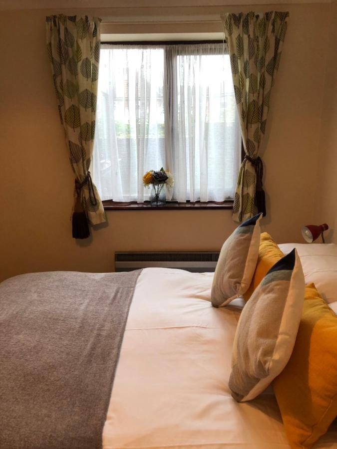 Quayside Close Holiday Apartments Poole Bagian luar foto