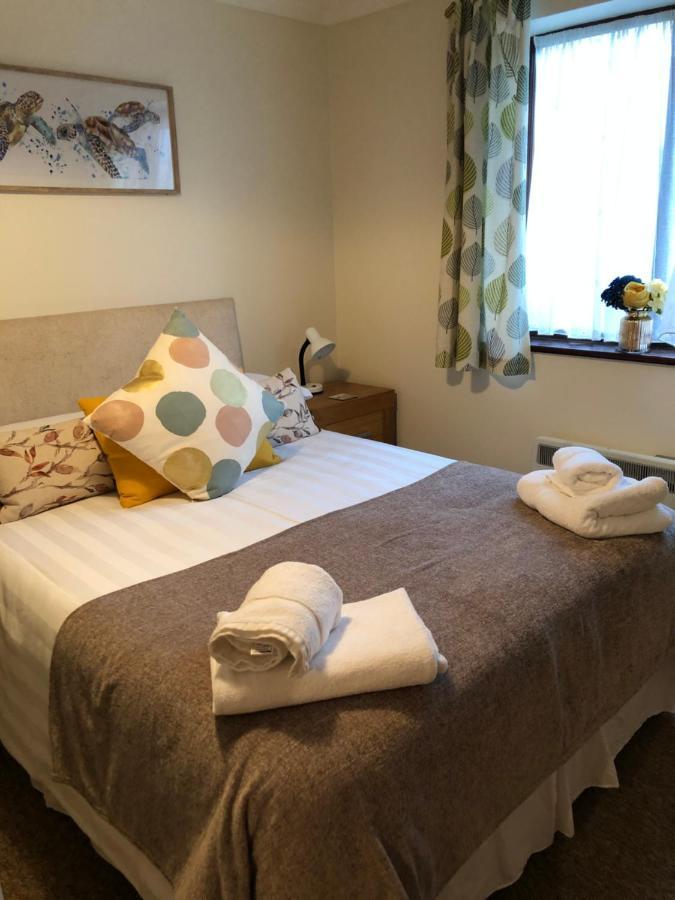 Quayside Close Holiday Apartments Poole Bagian luar foto