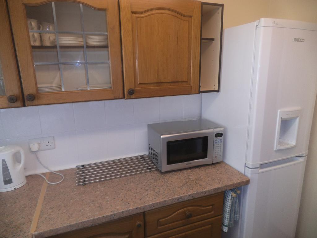 Quayside Close Holiday Apartments Poole Bagian luar foto